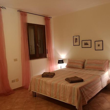 Апартаменты Andrea'S House Карбония Экстерьер фото
